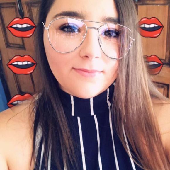 Meet your Posher, Brianna - Picture 1 of 1